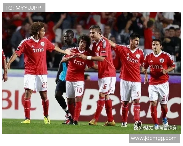 基辅迪纳摩迎战德斯纳争夺乌超联赛关键三分之战