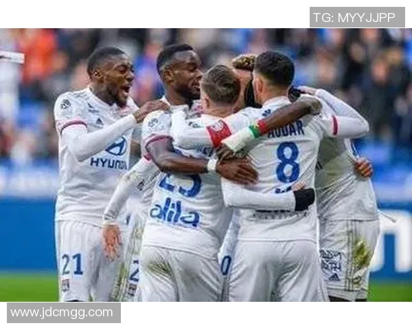 欧罗巴埃弗顿迎战里昂全力争胜展现球队实力与决心