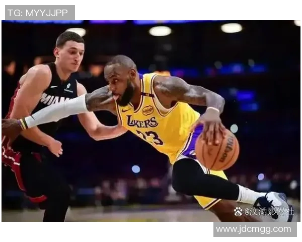 湖人对决骑士精彩瞬间回顾观众热情助阵赛场氛围火爆