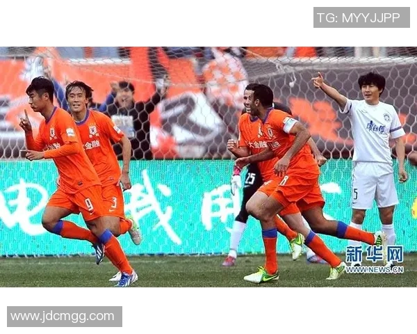 山东鲁能泰山对阵重庆精彩直播全程回顾与赛后分析